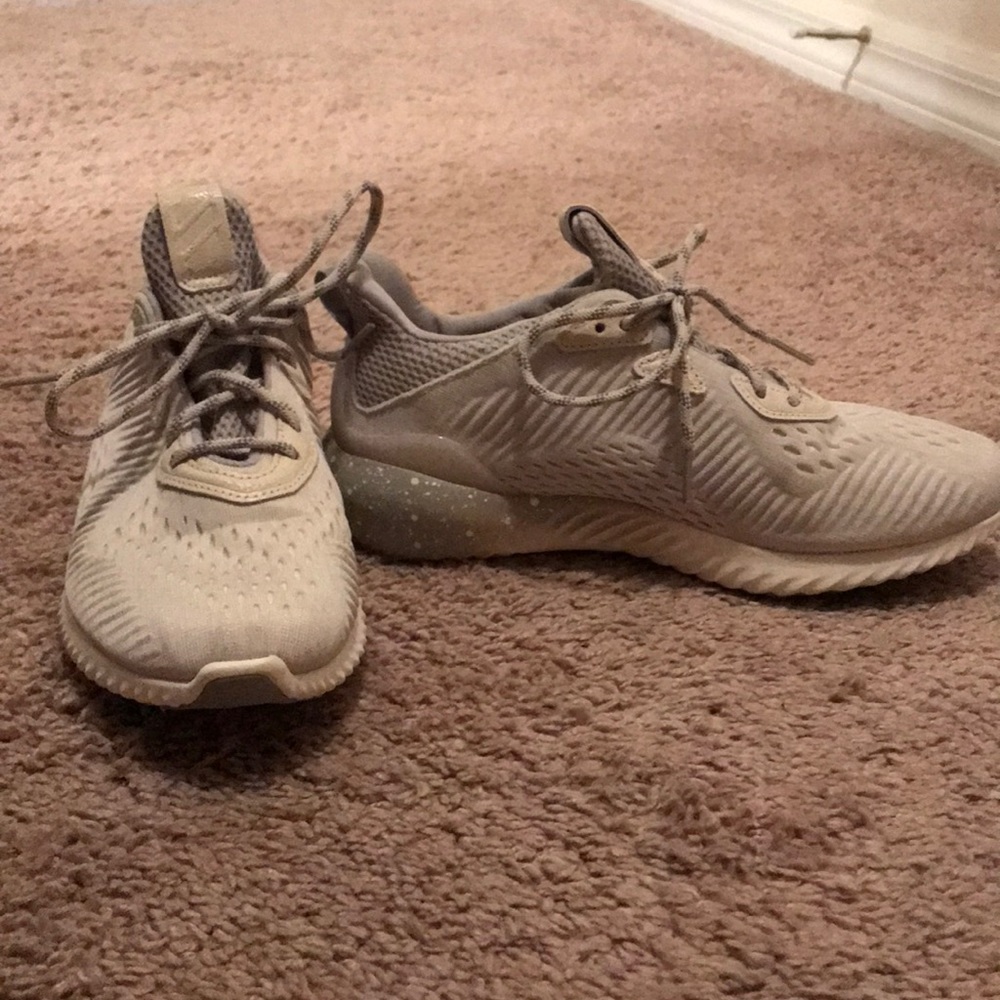 Adidas alphabounce shoes
